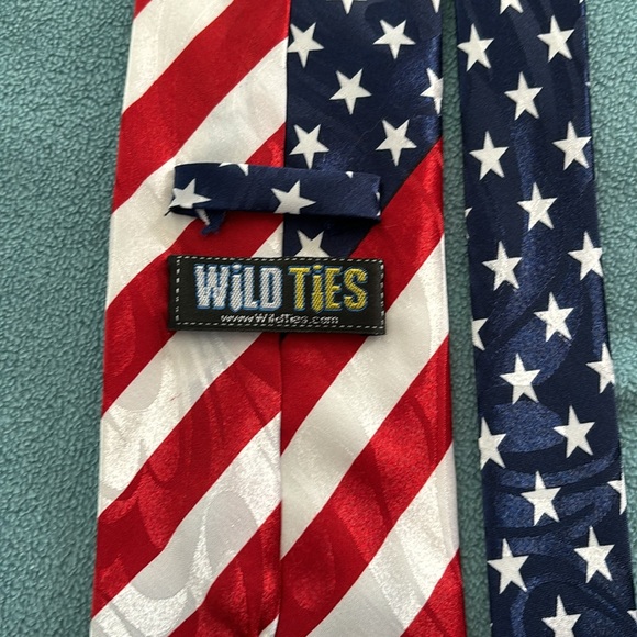 Wild Ties Patriotic tie - Picture 2 of 3